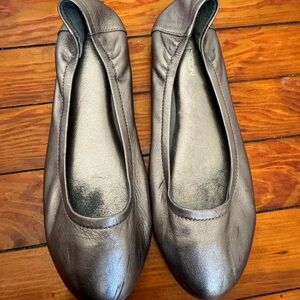 Maud Frizon Women's Metallic Flats